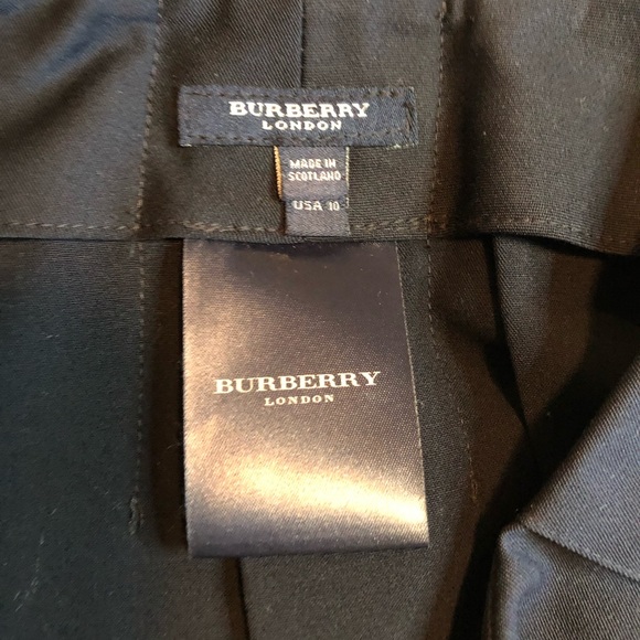 Burberry navy wrap around skirt with belt - Picture 3 of 3